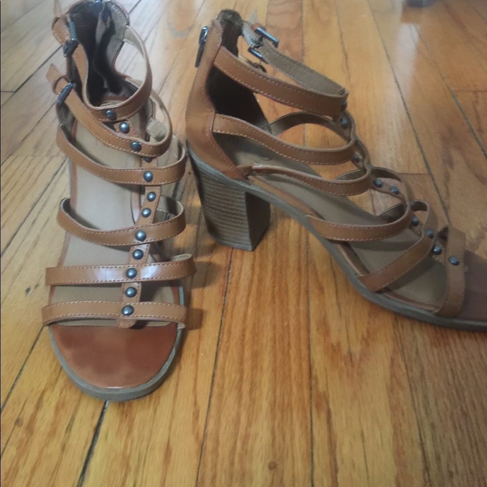 Mossimo chunky heeled sandals